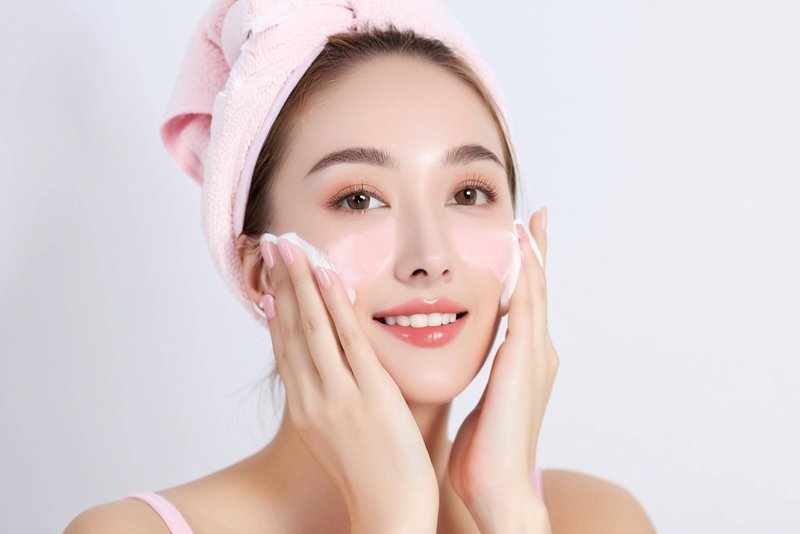 深入了解当前市场上的化妆品批发平台,选择最适合您业务发展的合作伙伴至关重要。